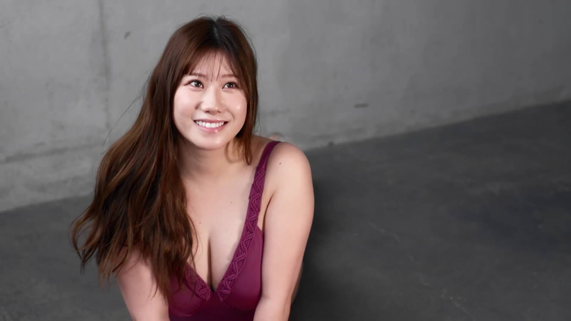 石田優美の極上水着グラビア!ハイレグ水着で魅せる大人の美ヒップ&神くびれ特集 23枚目