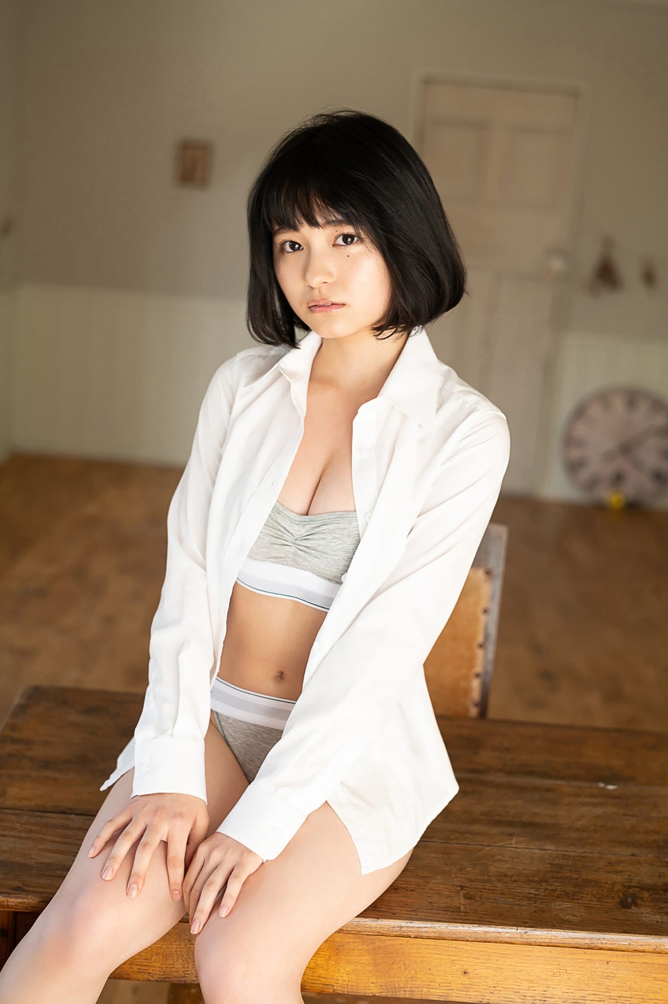 桐原美月 グラビア水着エロ画像 ビキニ 7枚目