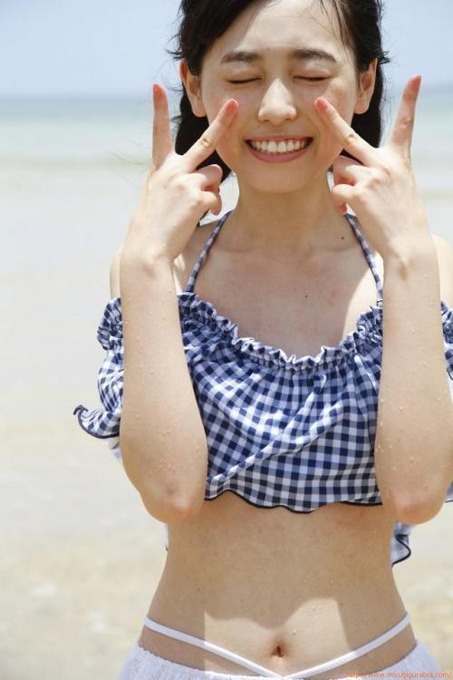 まいんちゃん 福原遥 水着ビキニ画像 3枚目