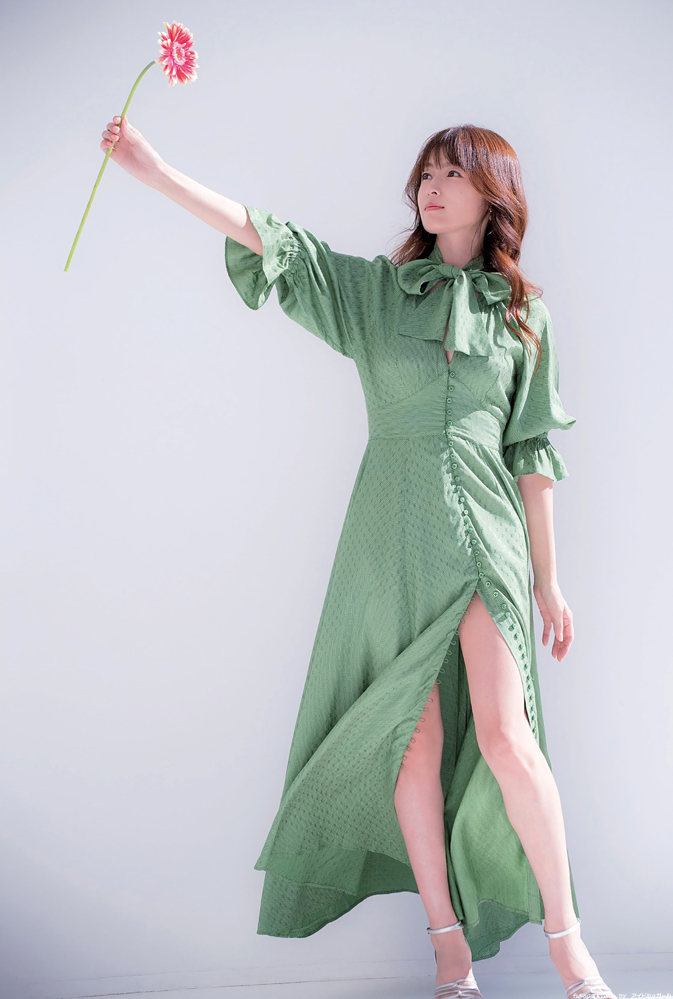 G 深田恭子 211-216e グラビア・水着画像 2枚目