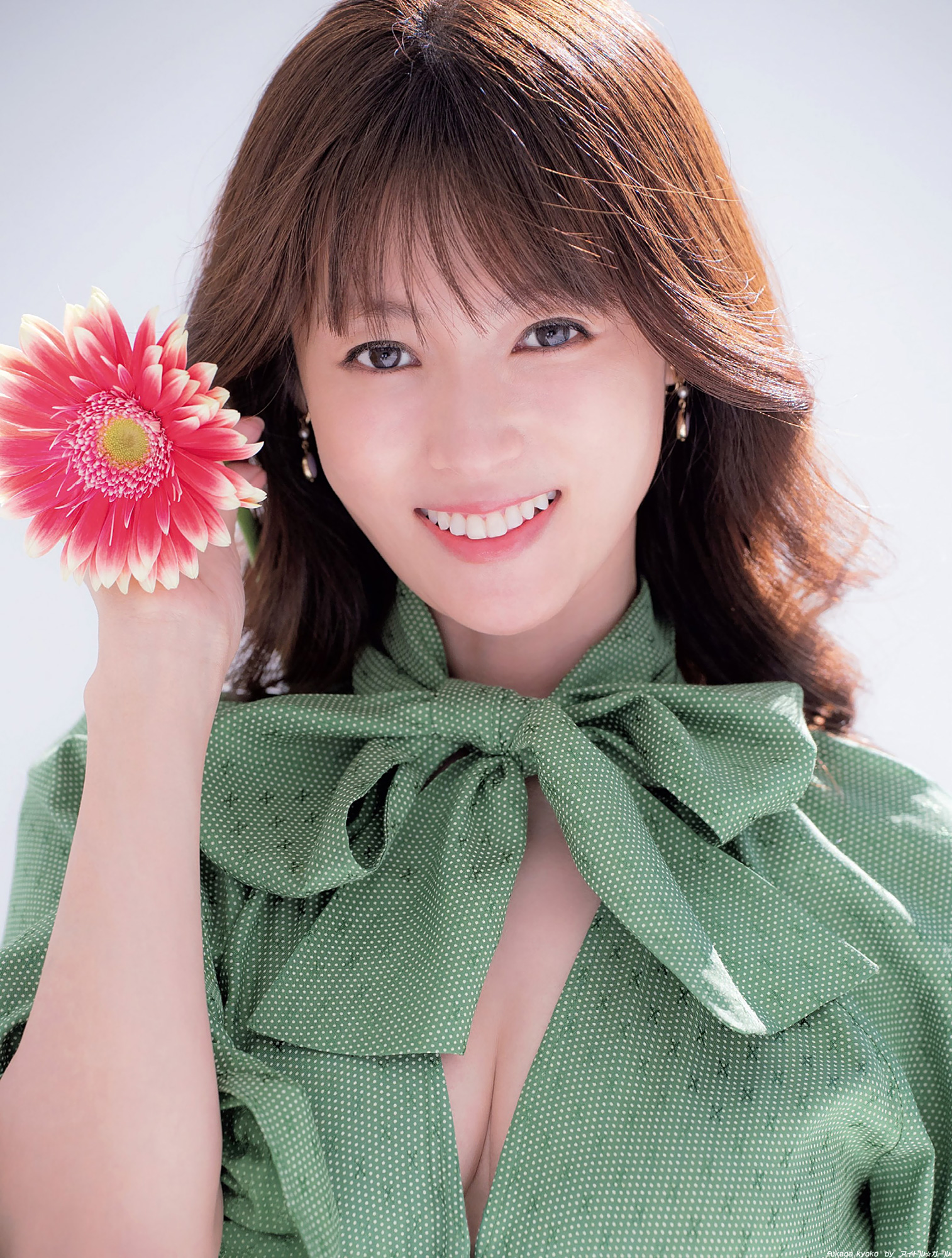 G 深田恭子 211-216e グラビア・水着画像 6枚目