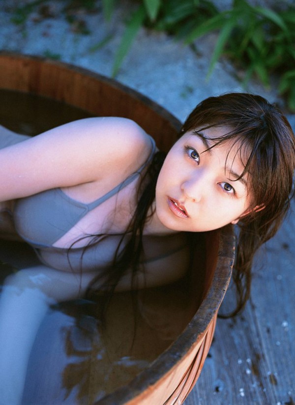 平田裕香 ビキニ画像!若い頃のかわいさと抜群スタイルがたまらない! 13枚目