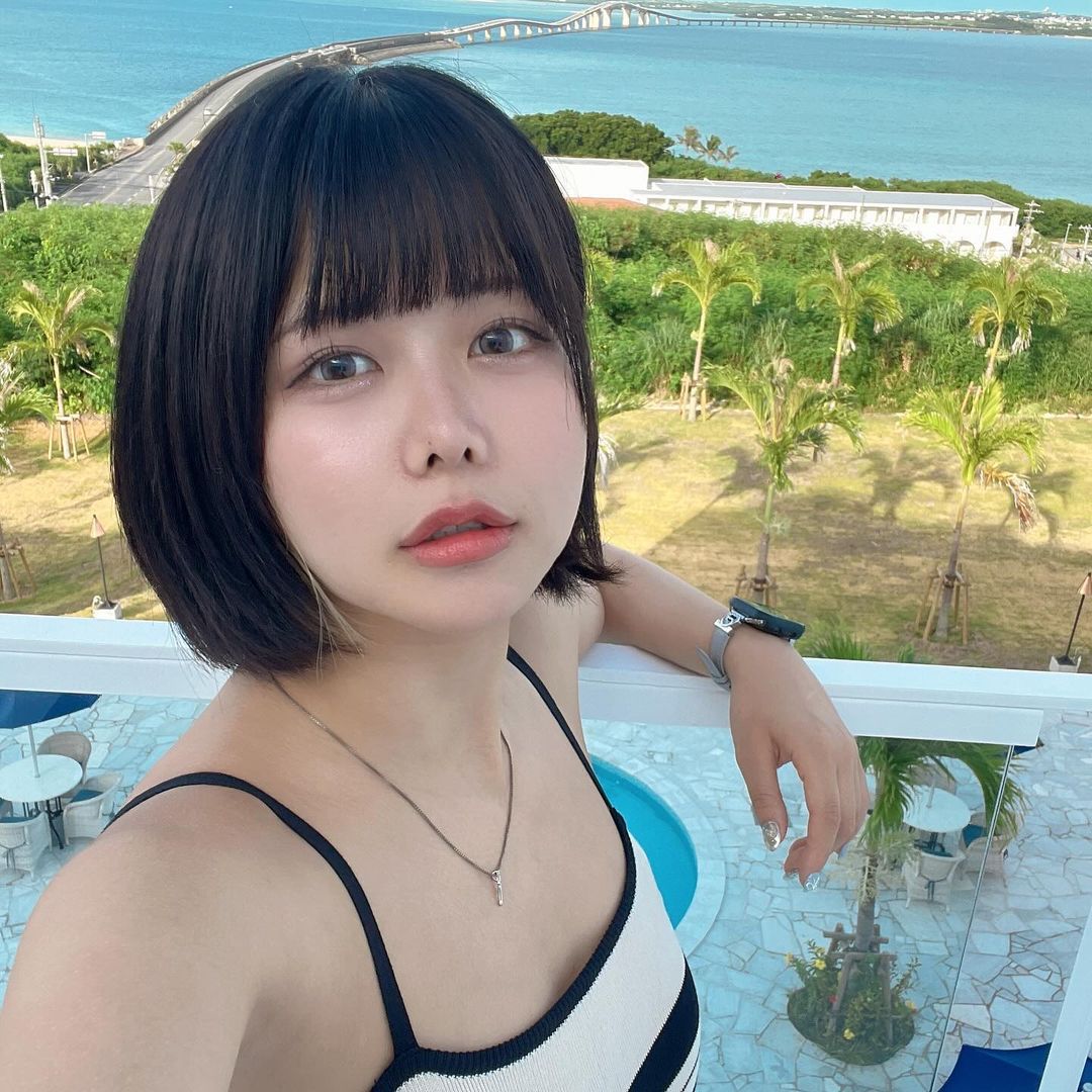 ちなぷぷ 水着グラビア画像限界酒飲み大学生TikToker 9枚目