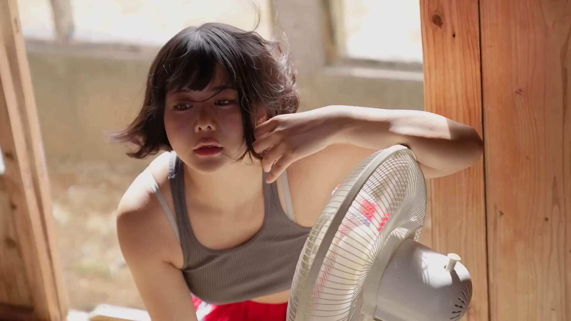 ちなぷぷ最新水着グラビア!TikTokで話題のグラエンサーの魅力 30枚目