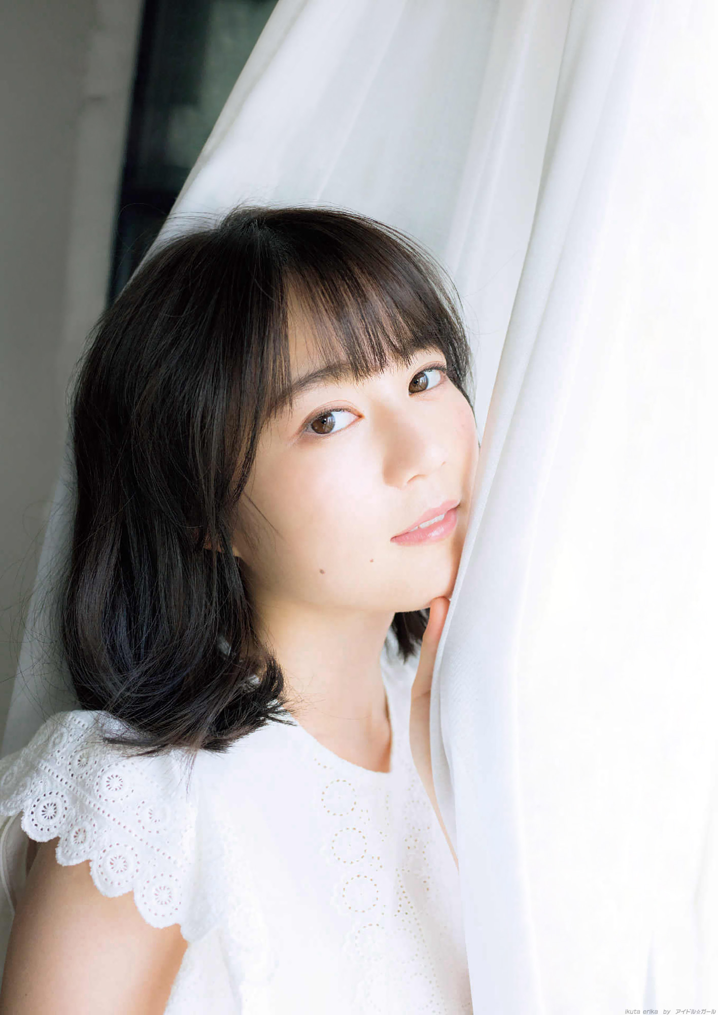 G 生田絵梨花 051-057e グラビア・水着画像 6枚目