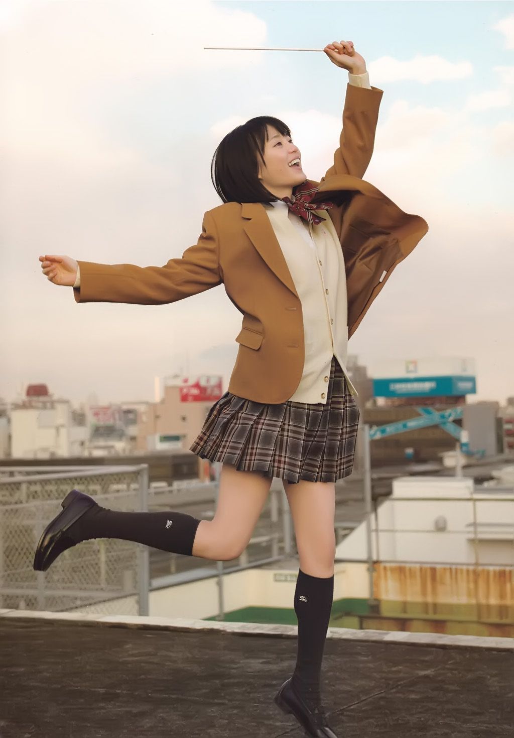 生田絵梨花、兒玉遥 《Graduation 高校卒業》[PB写真集] 4枚目