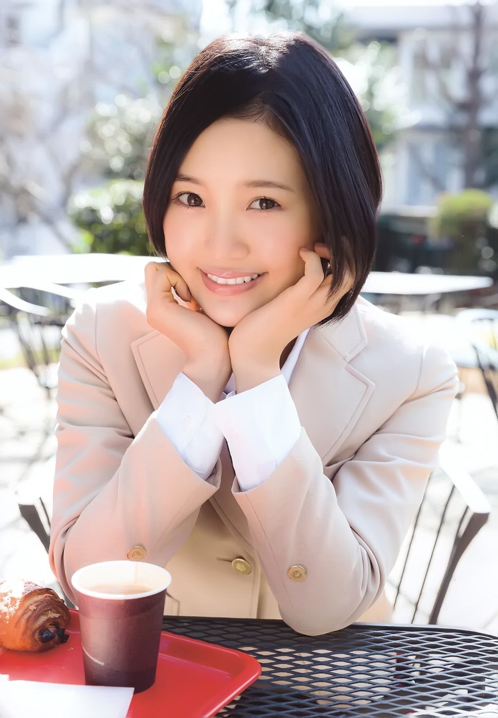 生田絵梨花、兒玉遥 《Graduation 高校卒業》[PB写真集] 24枚目