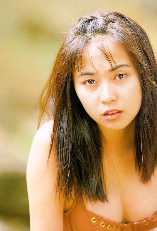 西野妙子 ビキニ画像!若い頃のかわいさと抜群スタイルがたまらない! 3枚目
