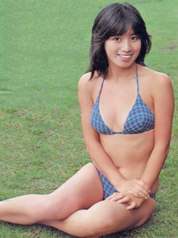 沢田富美子 ビキニ画像!若い頃のかわいさがたまらない! 30枚目
