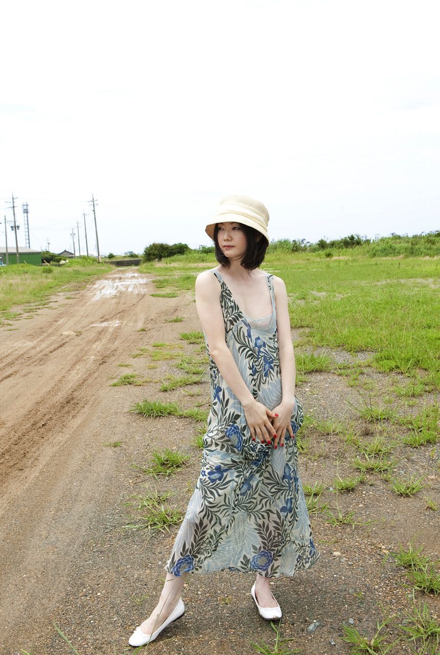 遠山景織子 グラビア画像!透明感あふれる美しさが魅力! 17枚目
