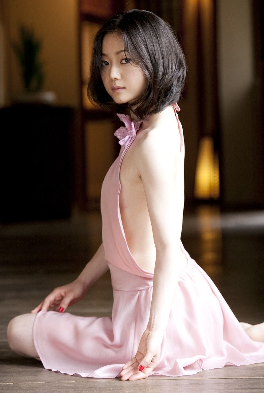遠山景織子 グラビア画像!透明感あふれる美しさが魅力! 26枚目