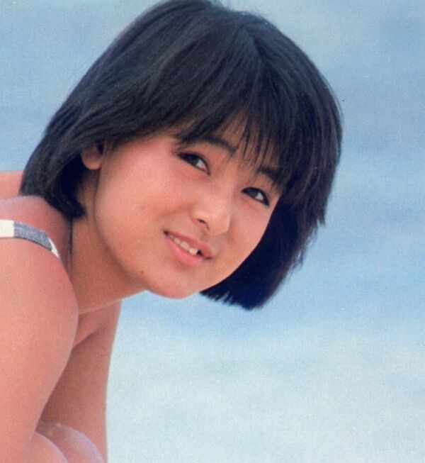 安原麗子 水着グラビア画像!若い頃のかわいさがたまらない! 18枚目