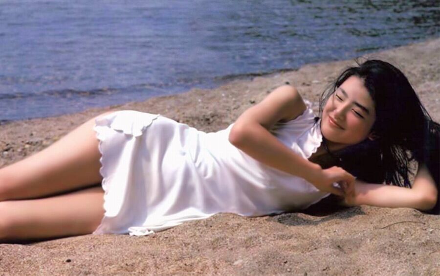 伊藤かずえ 水着画像!若い頃のかわいさがたまらない! 4枚目
