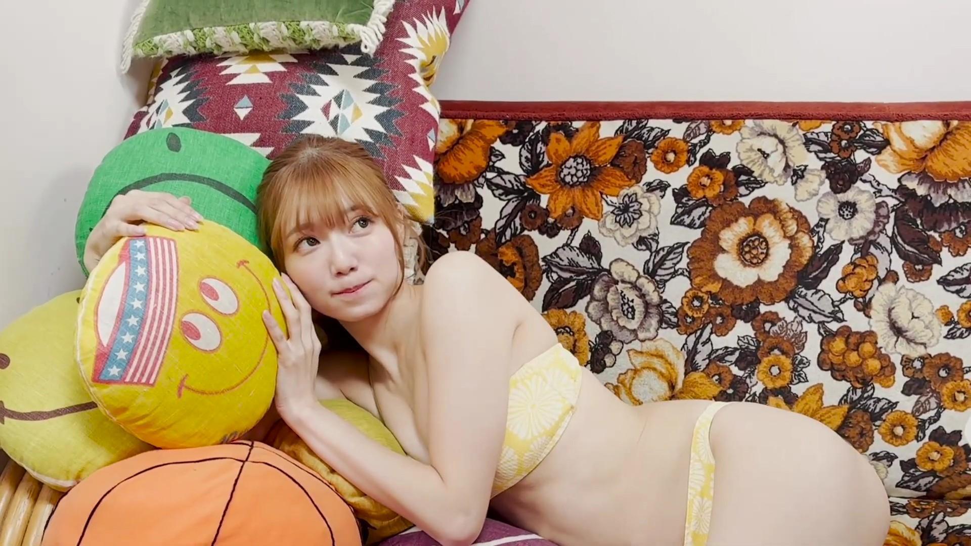 菊池桃子 最新グラビア水着画像 28枚目