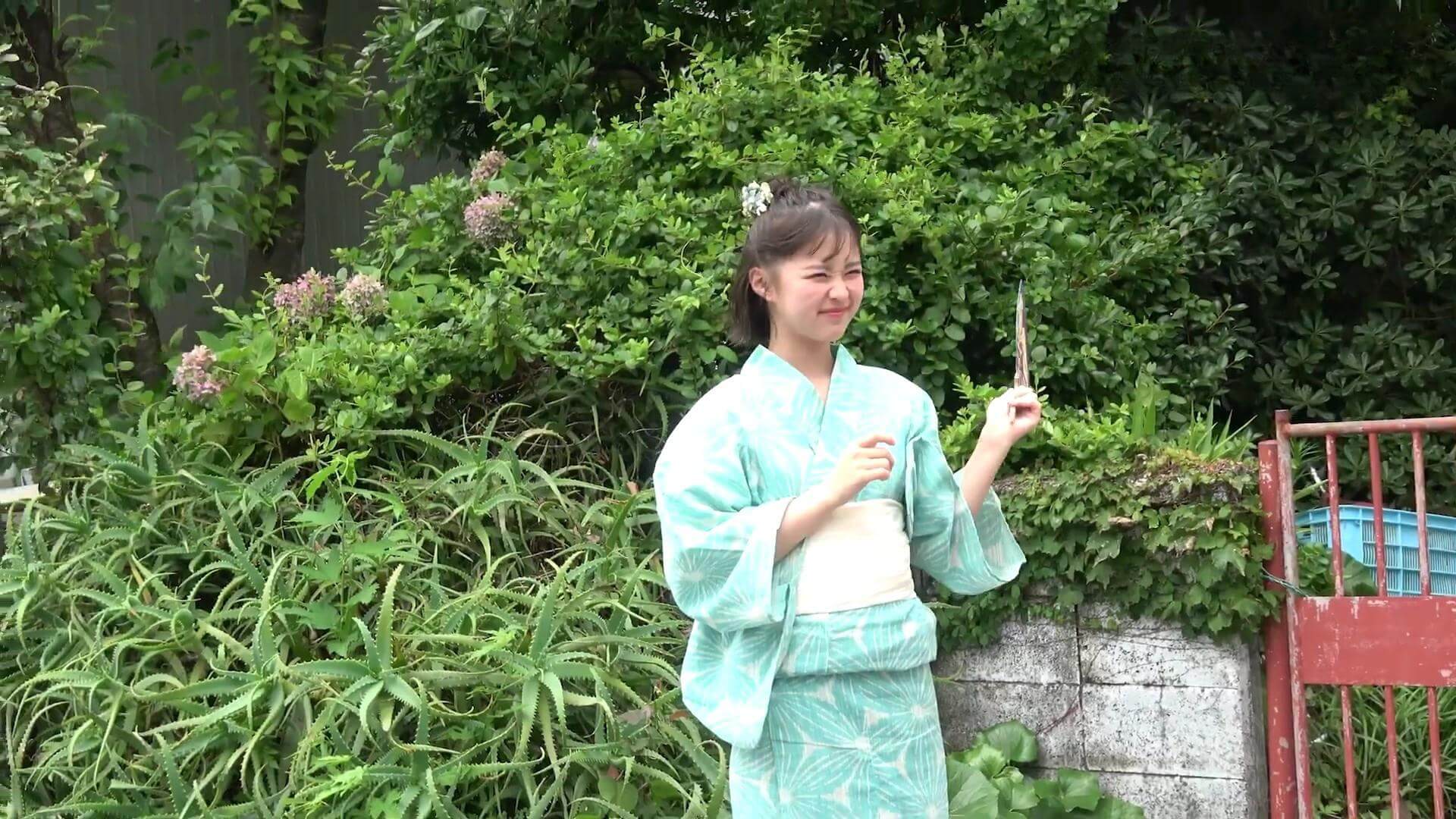 「世界が恋する美少女」上田心暖の圧倒的透明感グラビアが話題! 27枚目