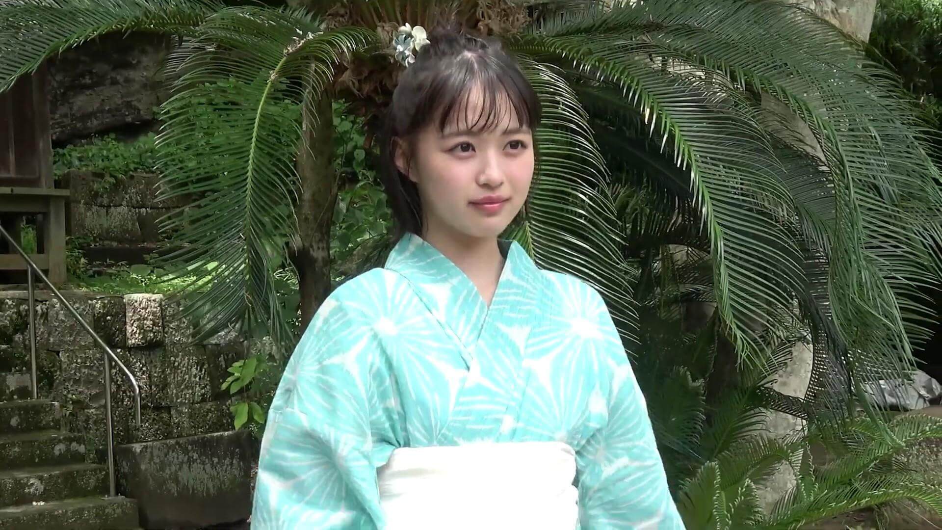 「世界が恋する美少女」上田心暖の圧倒的透明感グラビアが話題! 28枚目