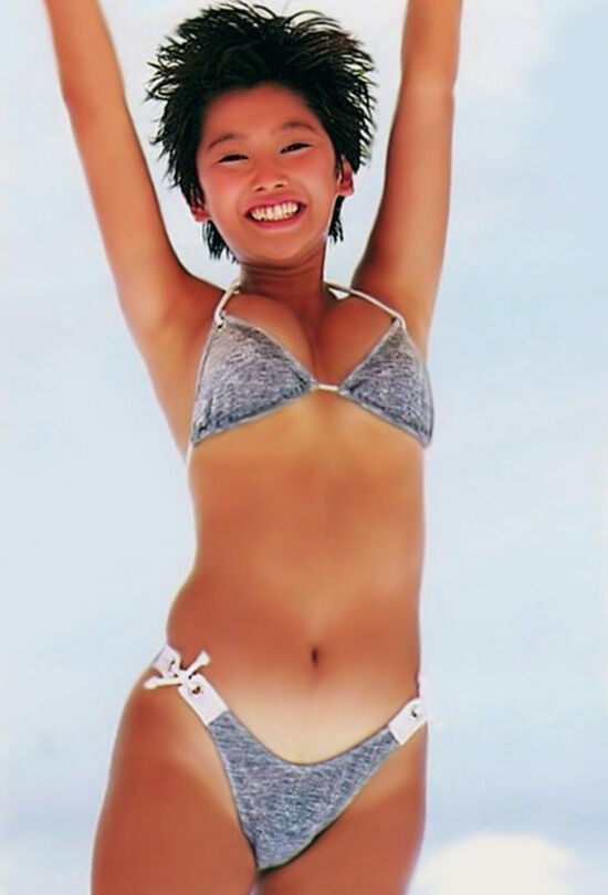 麻生祐未 ビキニ画像!若い頃のかわいさがたまらない! 10枚目