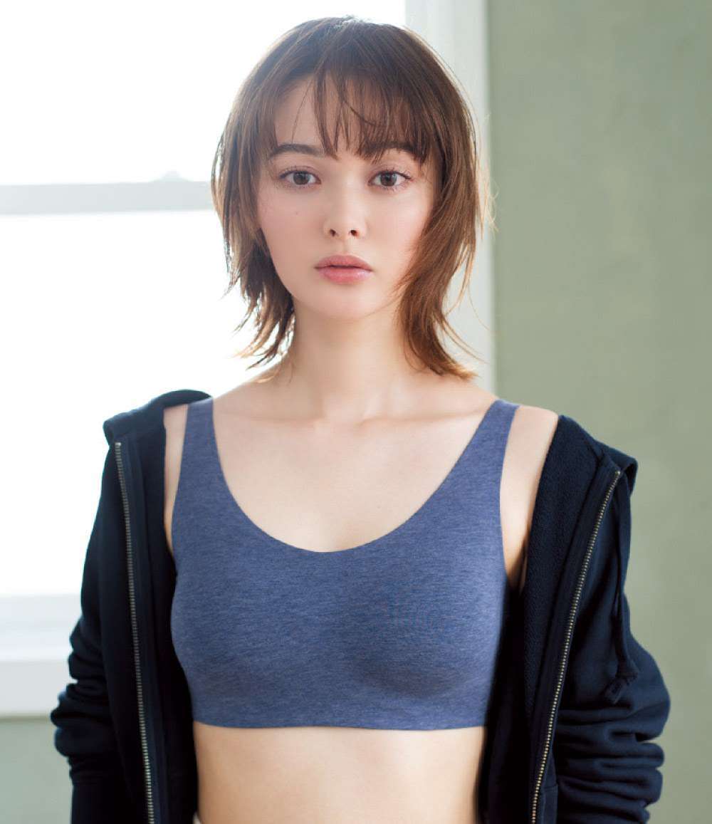 玉城ティナが選ぶ快適さと美しさを兼ね備えたワイヤレスブラ 10枚目