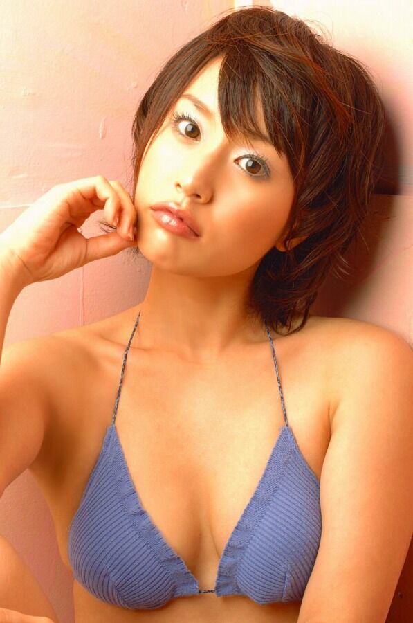平田弥里 ビキニ画像!若い頃のかわいさと抜群スタイルがたまらない! 25枚目