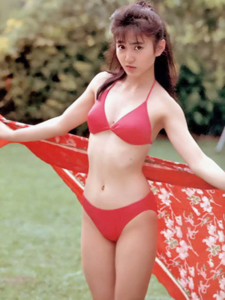 生稲晃子 ビキニ画像!若い頃のかわいさがたまらない! 4枚目