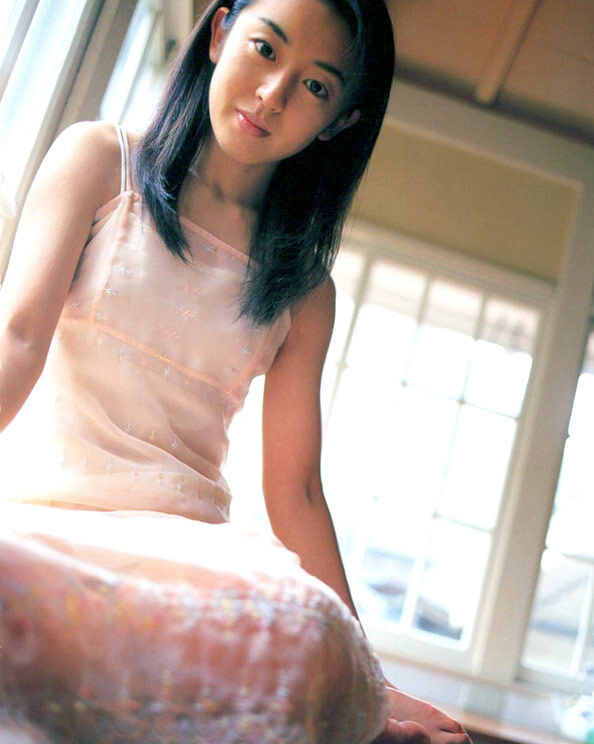 酒井美紀 水着グラビア画像!若い頃のかわいさがたまらない! 13枚目