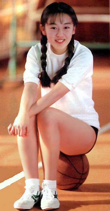 酒井美紀 水着グラビア画像!若い頃のかわいさがたまらない! 19枚目