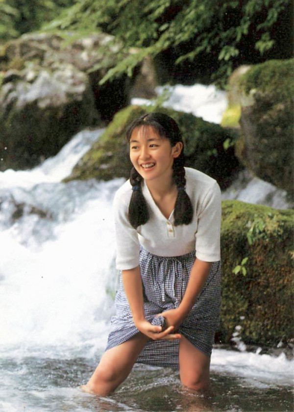 酒井美紀 水着グラビア画像!若い頃のかわいさがたまらない! 30枚目