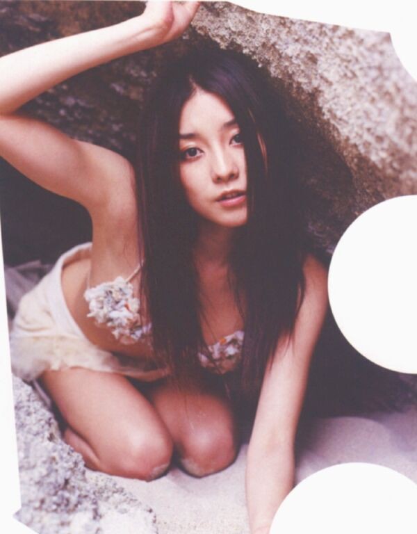 伊藤歩 ビキニ画像!抜群のスタイルが美しすぎる! 15枚目