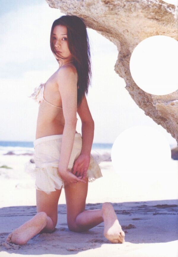 伊藤歩 ビキニ画像!抜群のスタイルが美しすぎる! 19枚目
