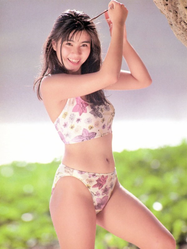 立花理佐 ビキニ画像!若い頃のかわいさがたまらない! 18枚目