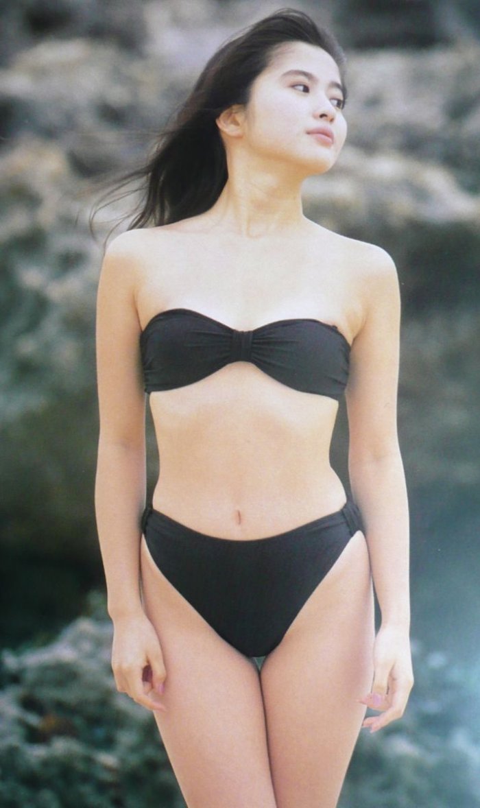 三浦理恵子 ビキニ画像!若い頃の抜群のスタイルがたまらない! 10枚目