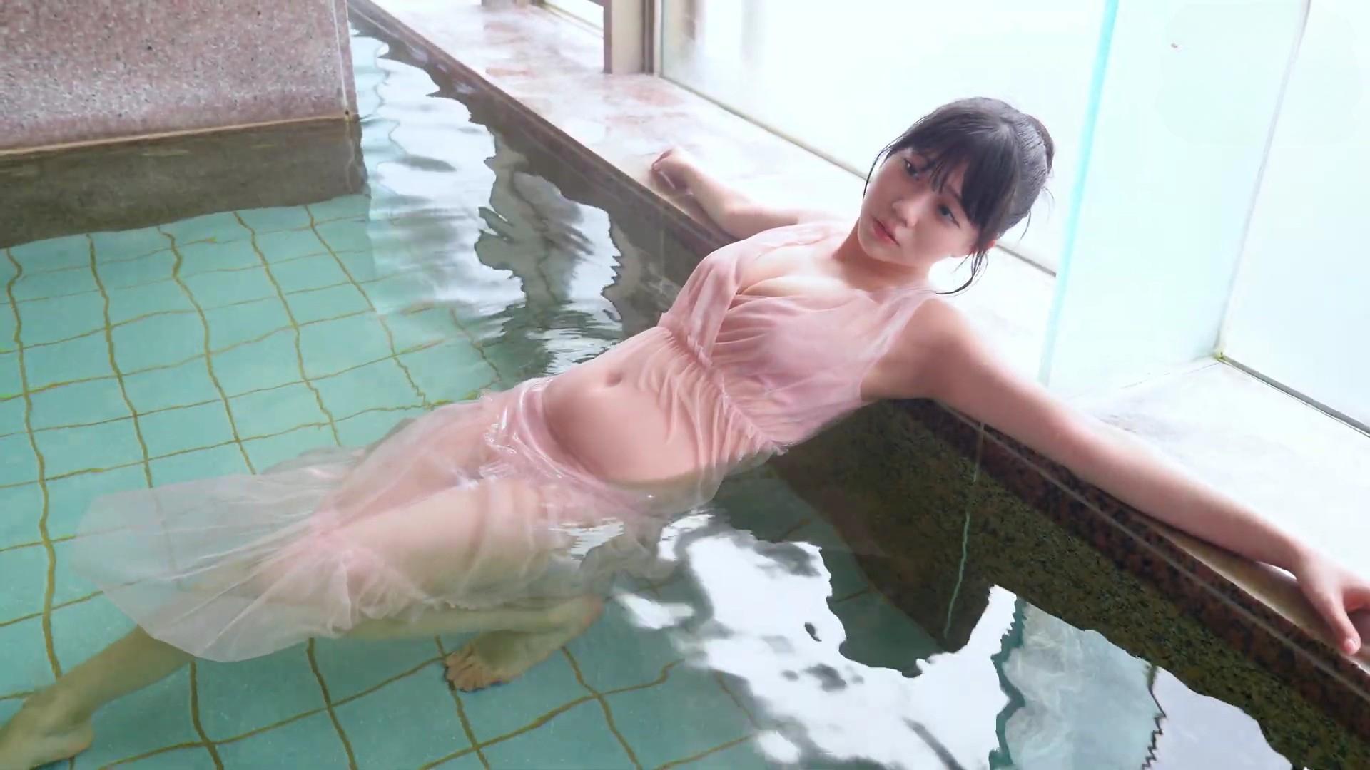 工藤理子 温泉入浴水着グラビア 18枚目