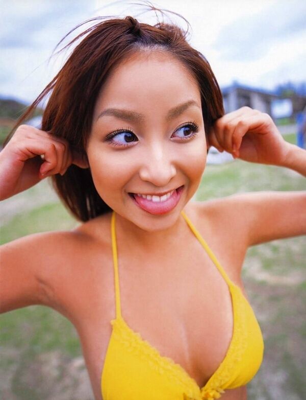 木口亜矢 ビキニ画像!若い頃の抜群スタイルがたまらない! 2枚目