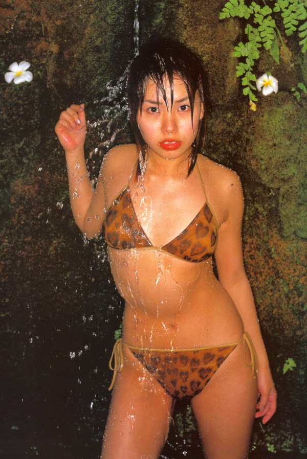 石井あみ ビキニ画像!若い頃のかわいさがたまらない! 20枚目