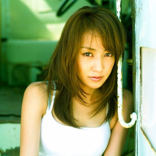 矢田亜希子 グラビア画像!若い頃のかわいさと美スタイルがたまらない! 1枚目