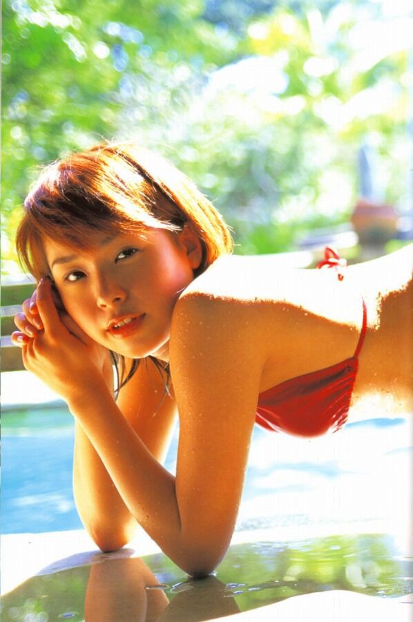 石井あみ ビキニ画像!若い頃のかわいさがたまらない! 21枚目