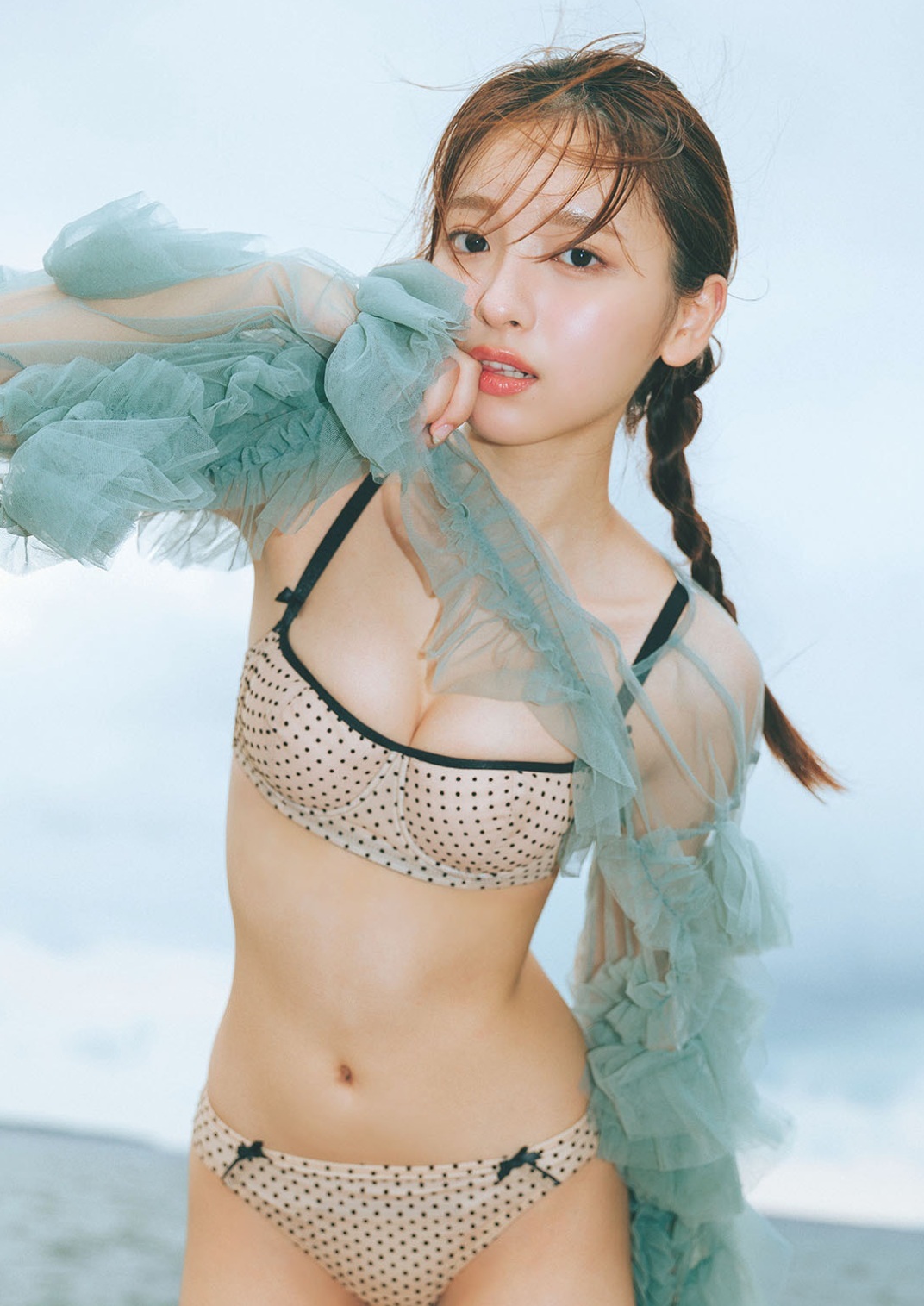 一ノ瀬瑠菜(いちのせ るな) グラビア水着画像 26枚目