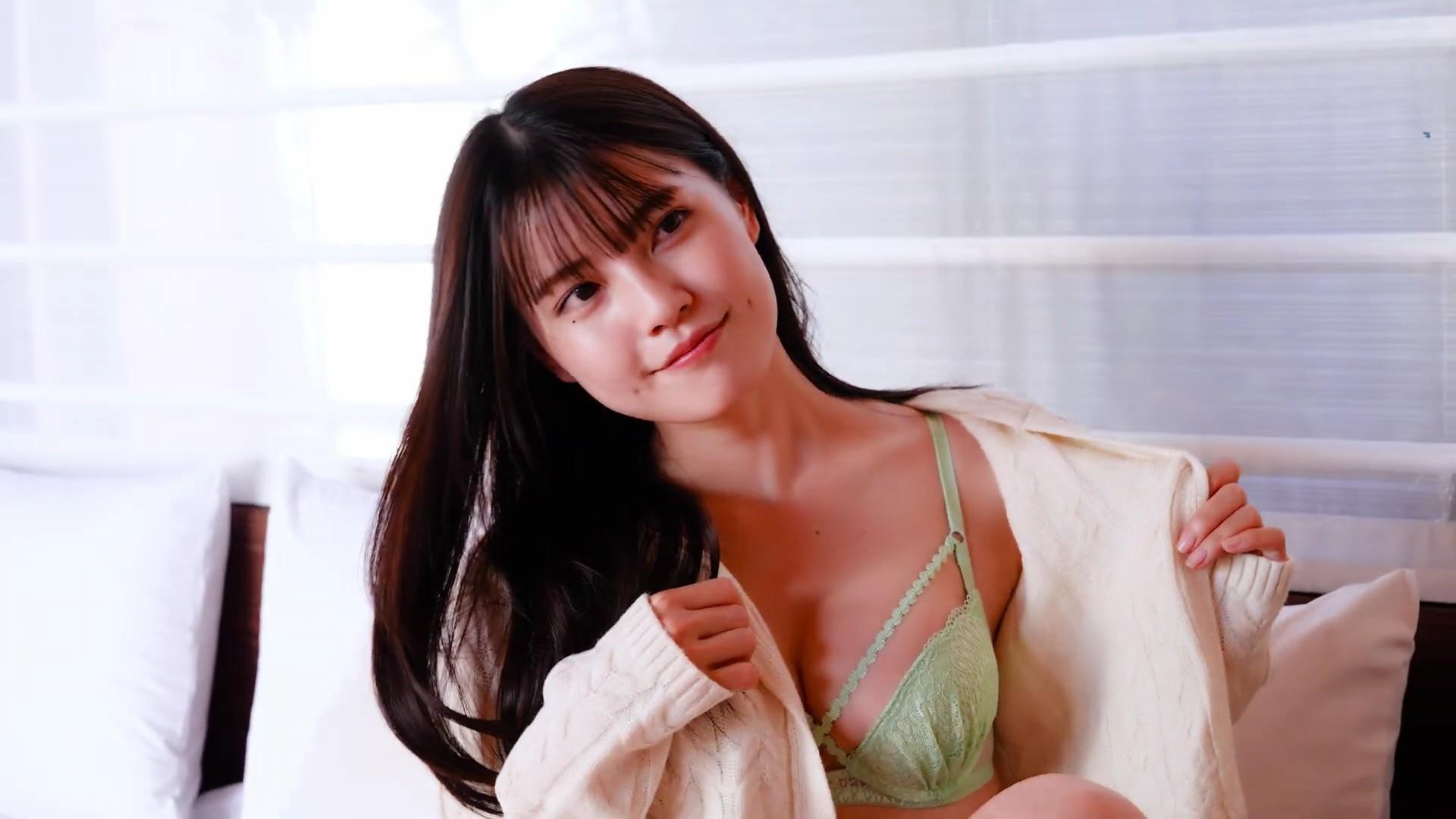 金丸紗希 主人公 水着画像 グラビア TikTokからグラビアアイドルへ 6枚目