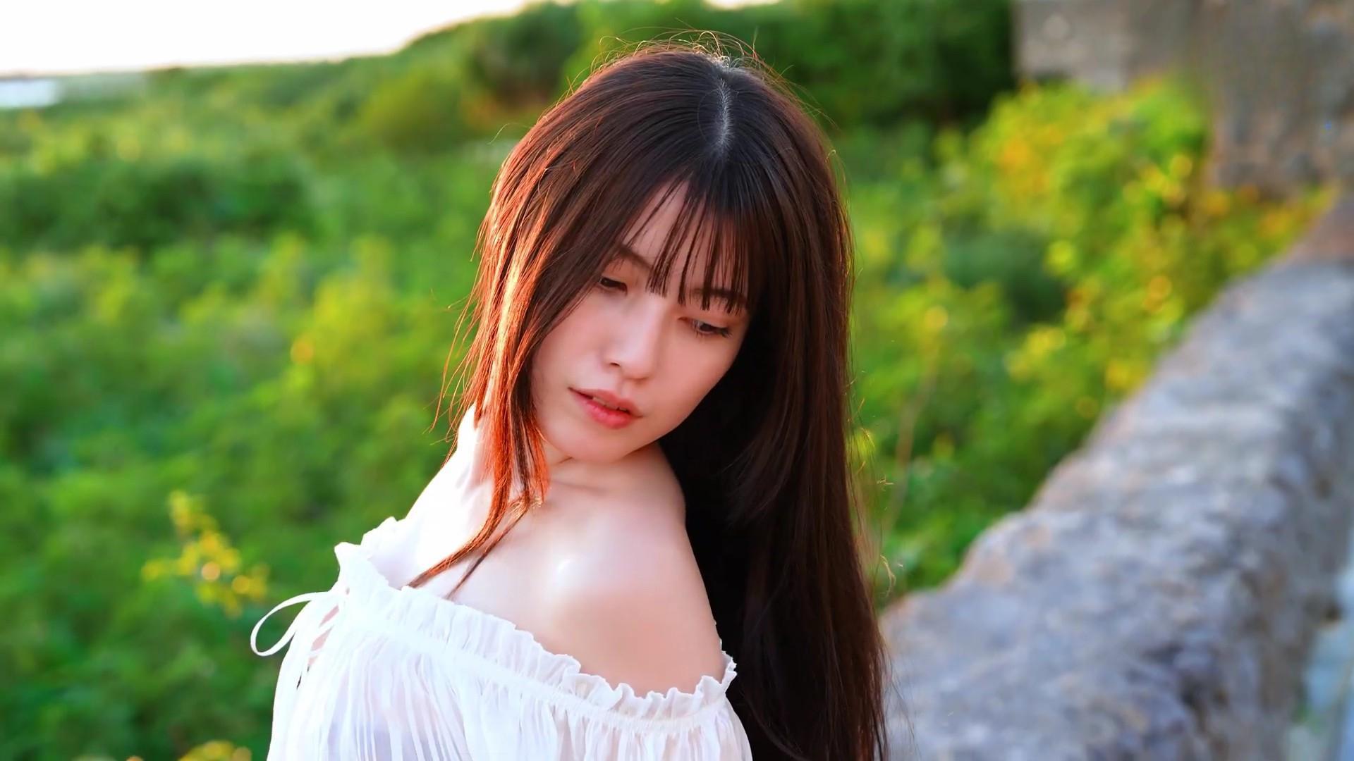 金丸紗希 主人公 水着画像 グラビア TikTokからグラビアアイドルへ 2 9枚目