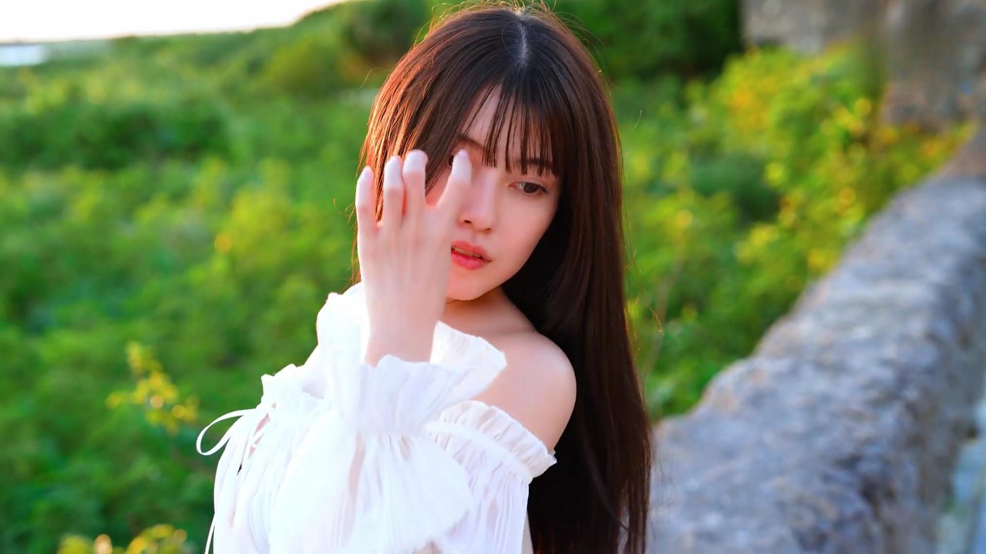 金丸紗希 主人公 水着画像 グラビア TikTokからグラビアアイドルへ 2 10枚目