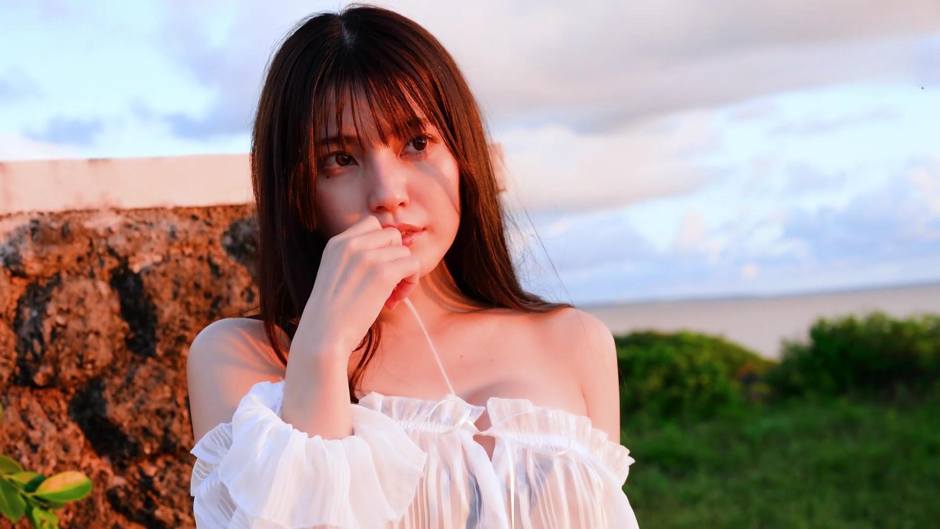 金丸紗希 主人公 水着画像 グラビア TikTokからグラビアアイドルへ 2 12枚目