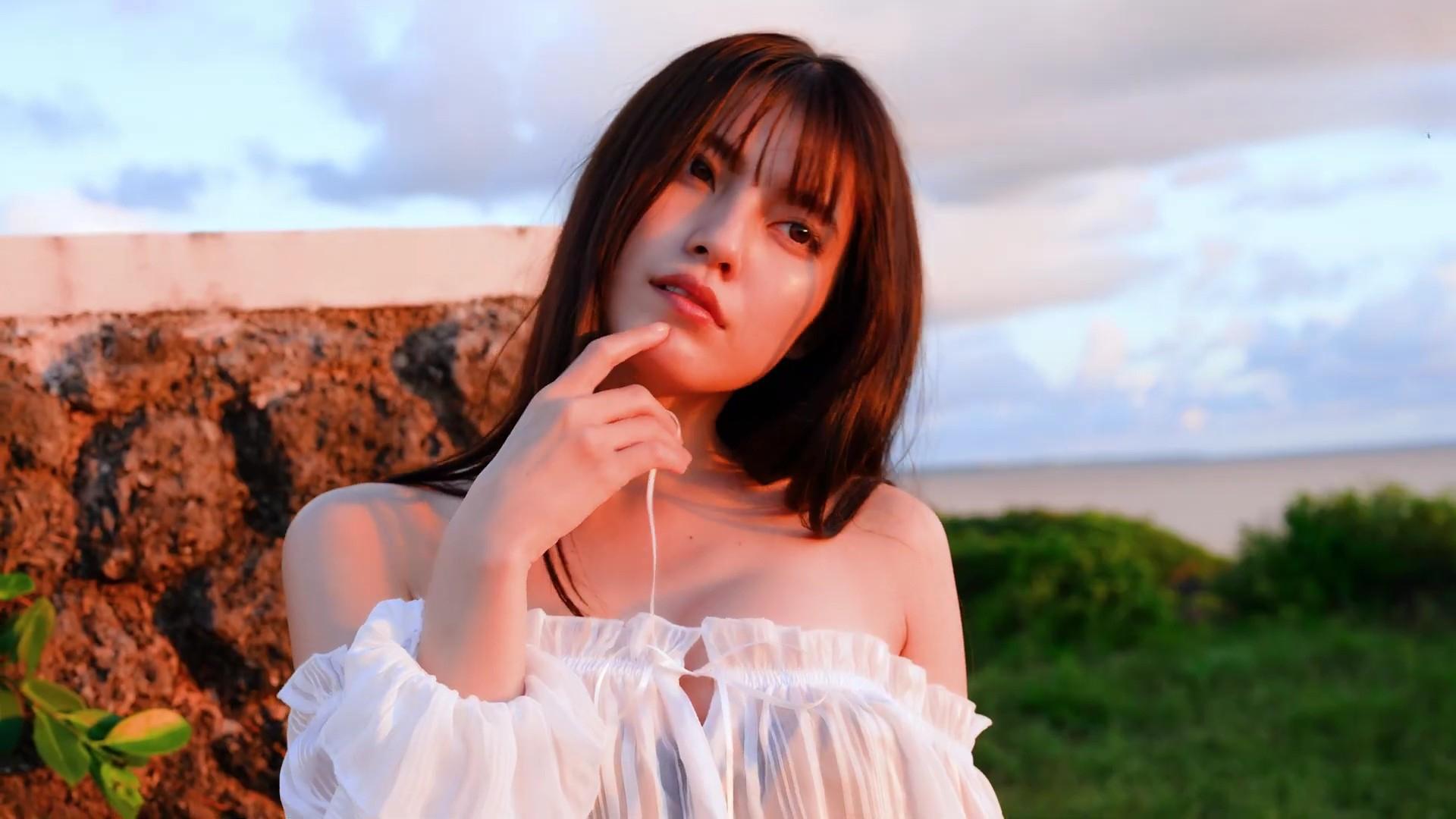 金丸紗希 主人公 水着画像 グラビア TikTokからグラビアアイドルへ 2 17枚目