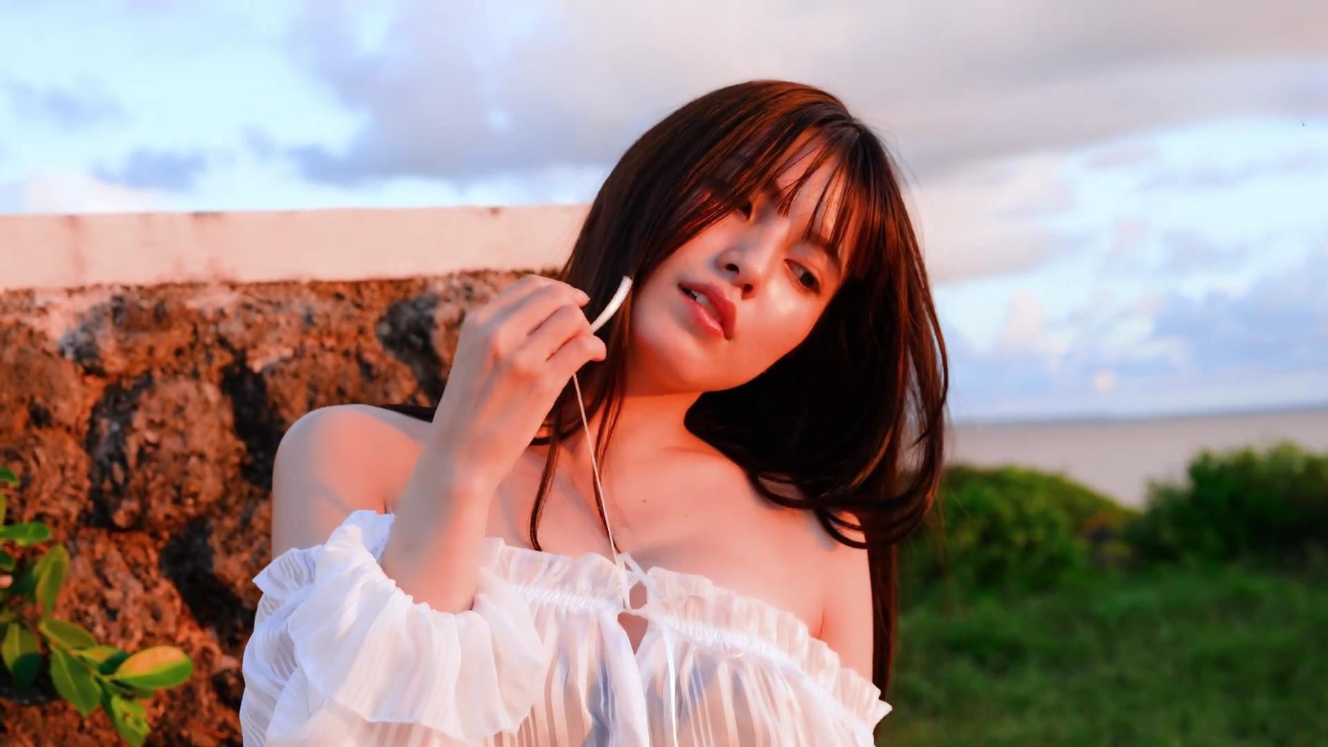 金丸紗希 主人公 水着画像 グラビア TikTokからグラビアアイドルへ 2 19枚目