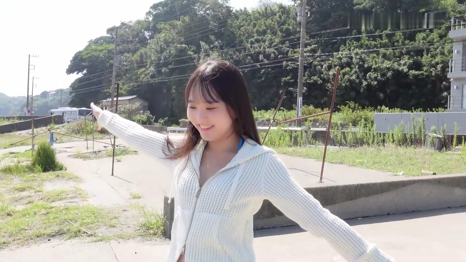 夏井ちひろ 水着グラビア再登場!少しだけ大人になった姿を披露 14枚目