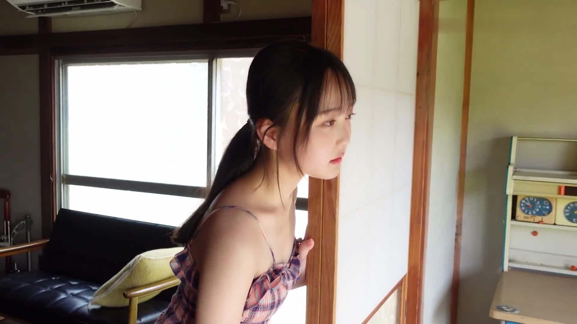 夏井ちひろ 水着グラビア再登場!少しだけ大人になった姿を披露 27枚目