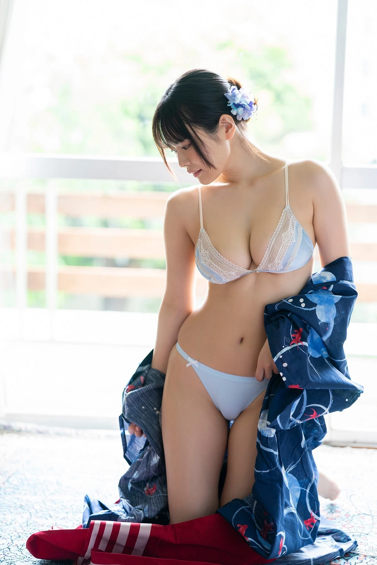 漫画アクションデジタル 東雲うみ「夏の影を探して」水着グラビア画像 3枚目