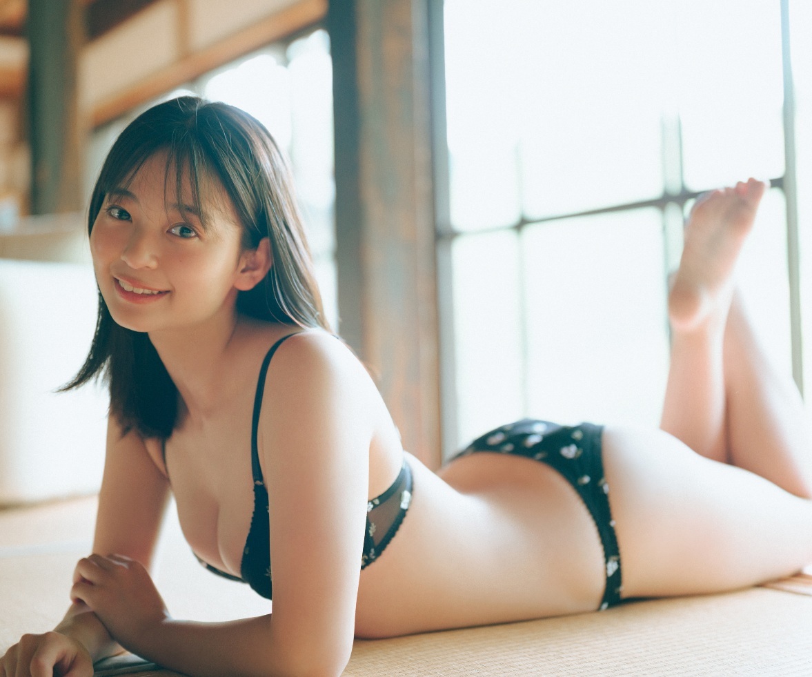涼井菜生 Breeze FRIDAYグラビア画像 10枚目