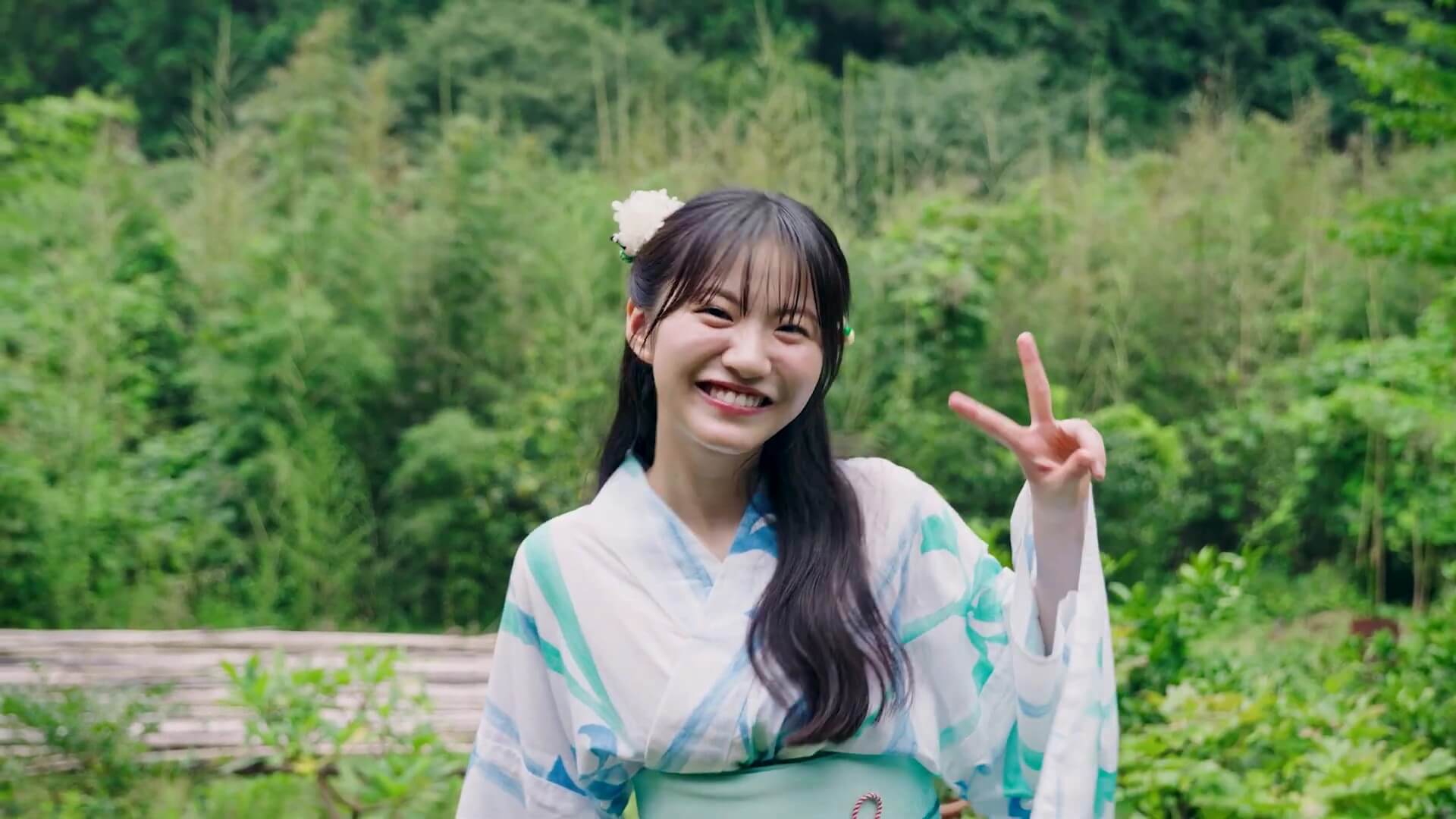 【画像永岡ゆきねの極上「水着グラビア」!水色ビキニで過ごす田舎の夏休み 3枚目