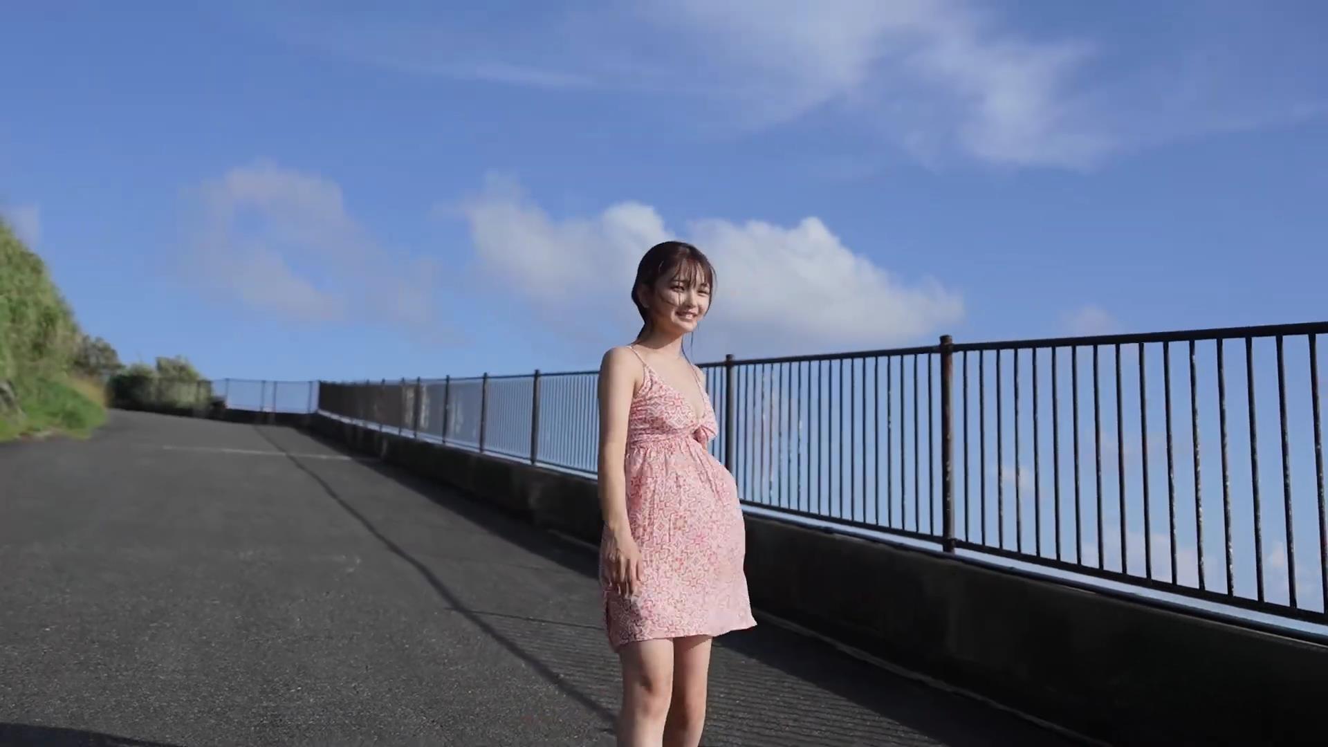 元AKB48 福留光帆 水着姿と入浴姿を披露! 9枚目