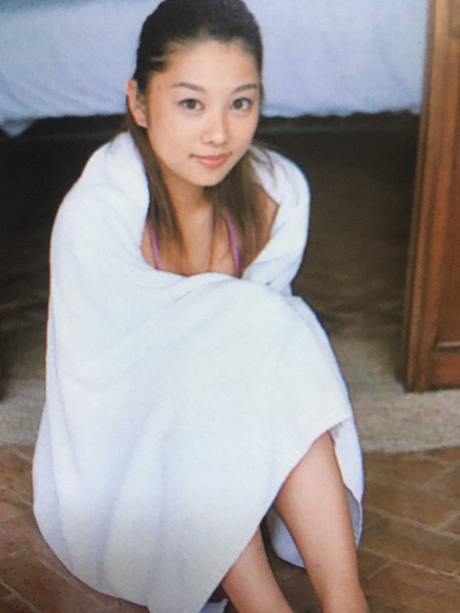 佐藤江梨子, 小池栄子, 川村亜紀, おっぱいがいっぱい! 3枚目